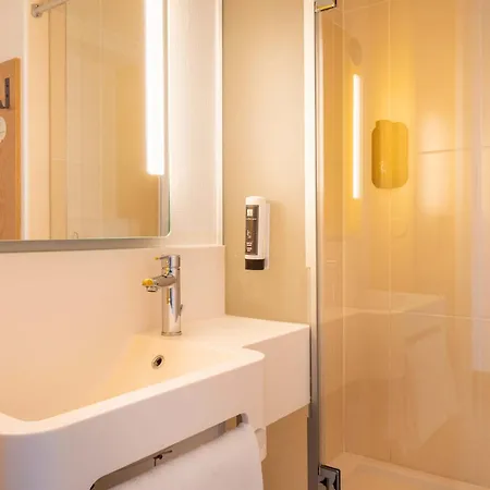 Hotel Martigues 3*